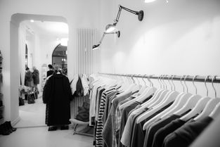 西服品牌KA，时尚与品质的完美融合